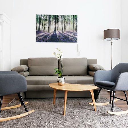 Droy By Rockchair Apartments L Superhost Status L 2 Bedroom Boxspringbeds Next To Center "Kurfuerstendamm" - Cozy Family & Business Flair Welcomes You! 柏林 外观 照片