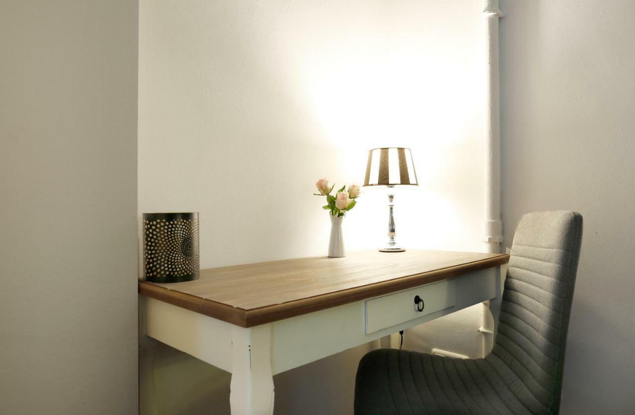 Droy By Rockchair Apartments L Superhost Status L 2 Bedroom Boxspringbeds Next To Center "Kurfuerstendamm" - Cozy Family & Business Flair Welcomes You! 柏林 外观 照片